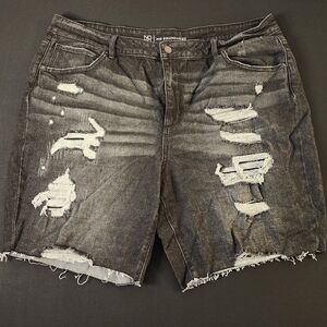 🔥No Boundaries Plus Size Cotton Stretch Faded Ripped Jean Shorts 21